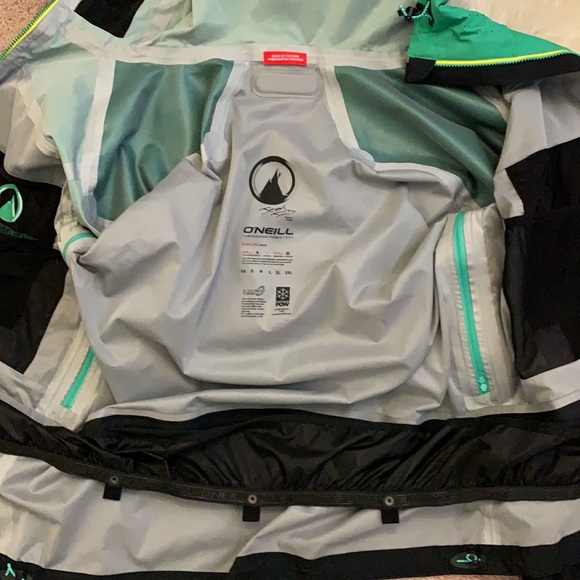 O’Neill Men’s ski/snowboard jacket&pants (ECU!!!!) - Picture 7 of 16